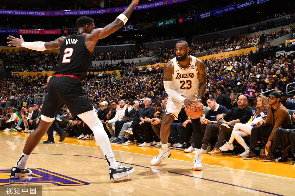 他本赛季的 他本赛季的