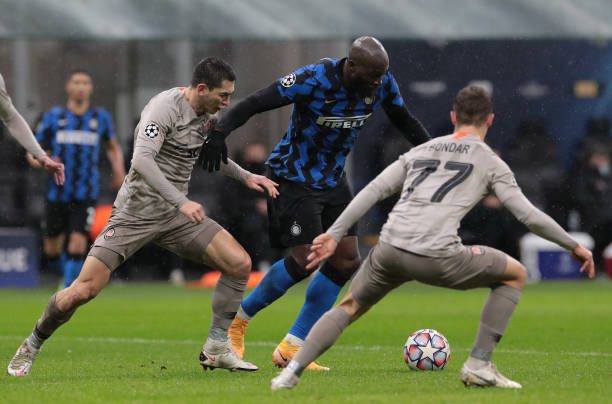 队的球员带 队的球员带