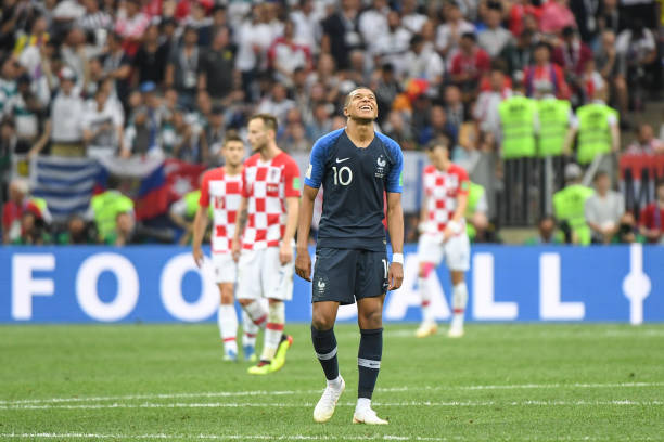 应加强对球 应加强对球